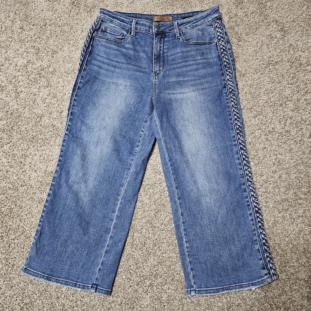 Judy Blue Jeans Size 15/32 Wide Leg Braided Side Seam Cropped High‎ Rise JB88850